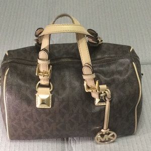 Micheal Kors women’s bag.